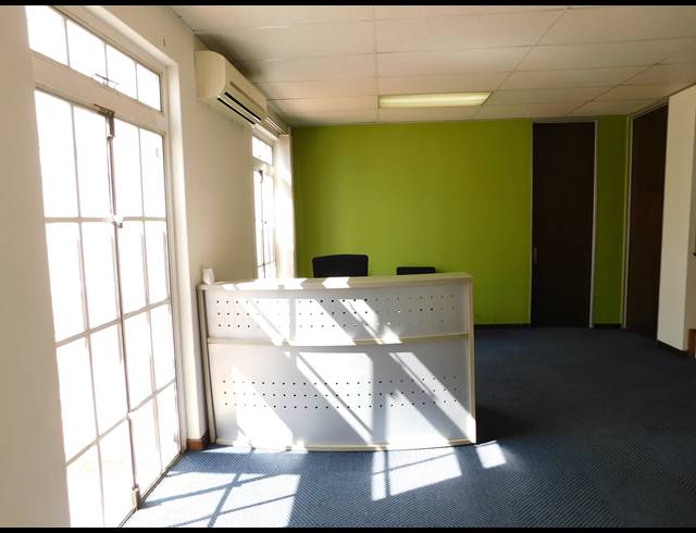 200M² OFFICE TO LET IN FERNDALE